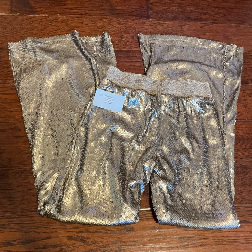 ❤️‍🔥✌🏼SEQUIN BELL BOTTOMS!!